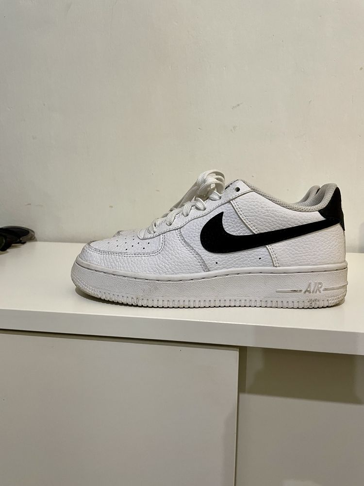 Air force 1, marime 36.5 (merg si 37)