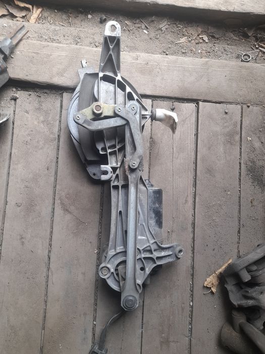 Мерседес 210