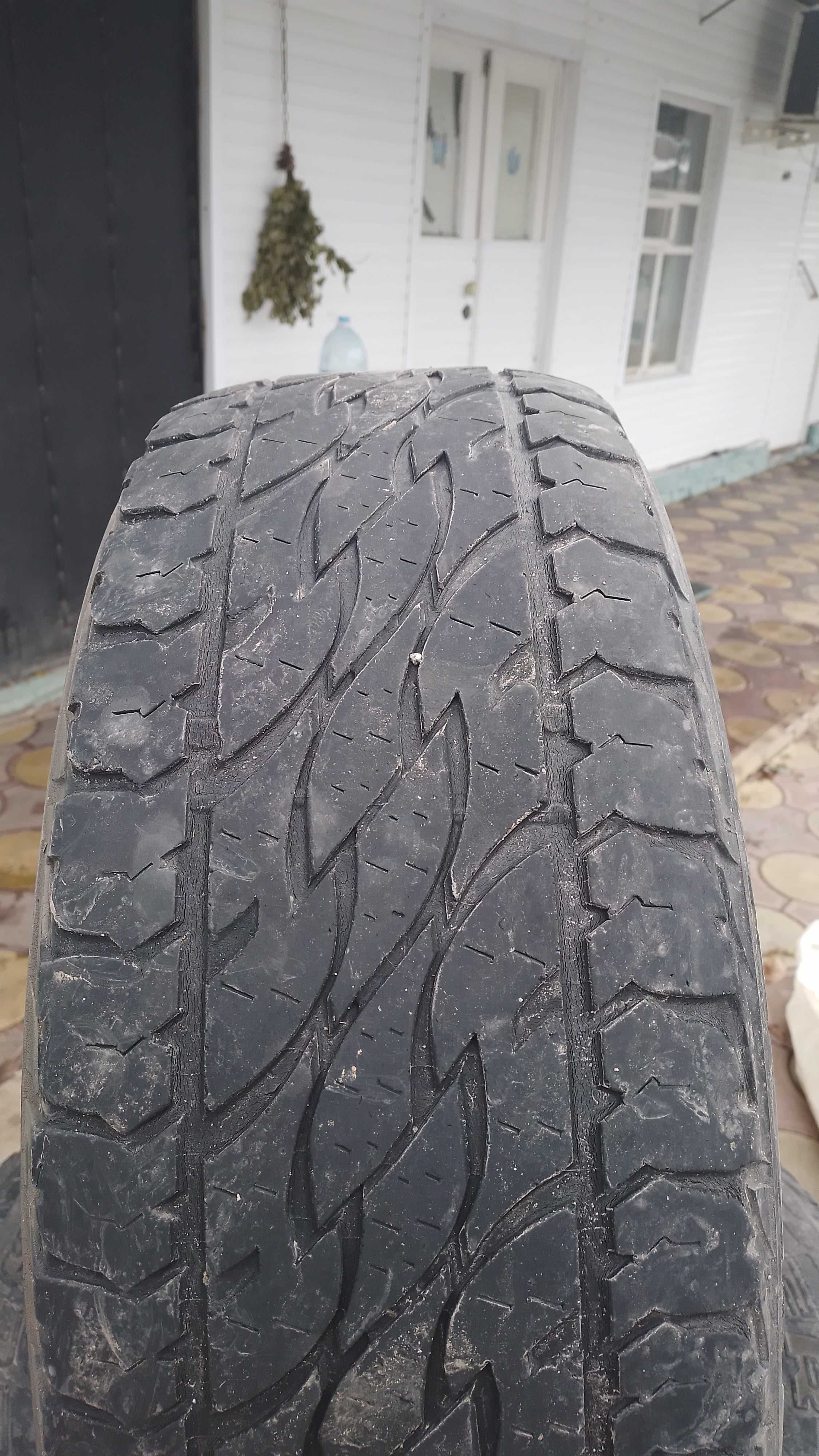 Продам   265/65 R17   летние 10 000