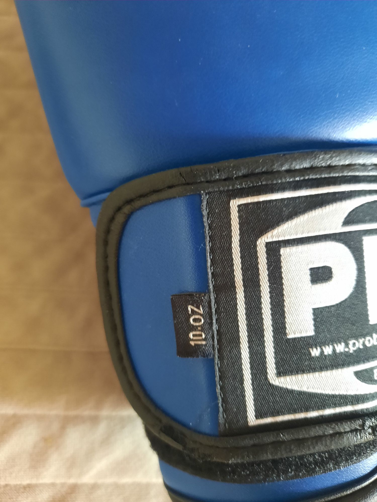 Боксови ръкавици PBS, кожа, размер 10 OZ + подарък бинтове