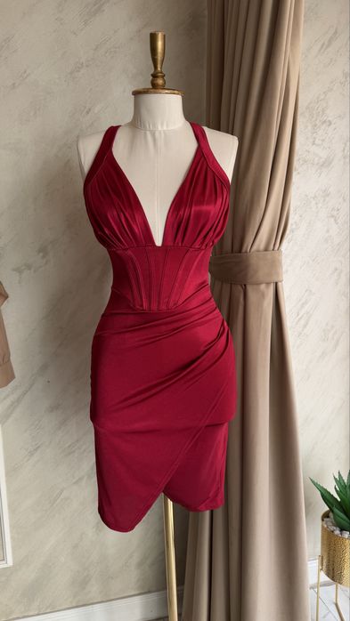 Официални рокли празнични