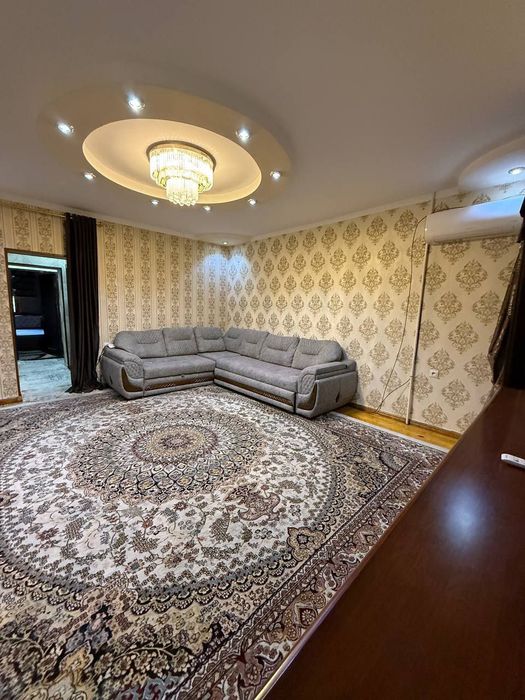 Kvartira sotiladi 3 xonali hamma jihozlari bilan2- etajda 70 kv.m