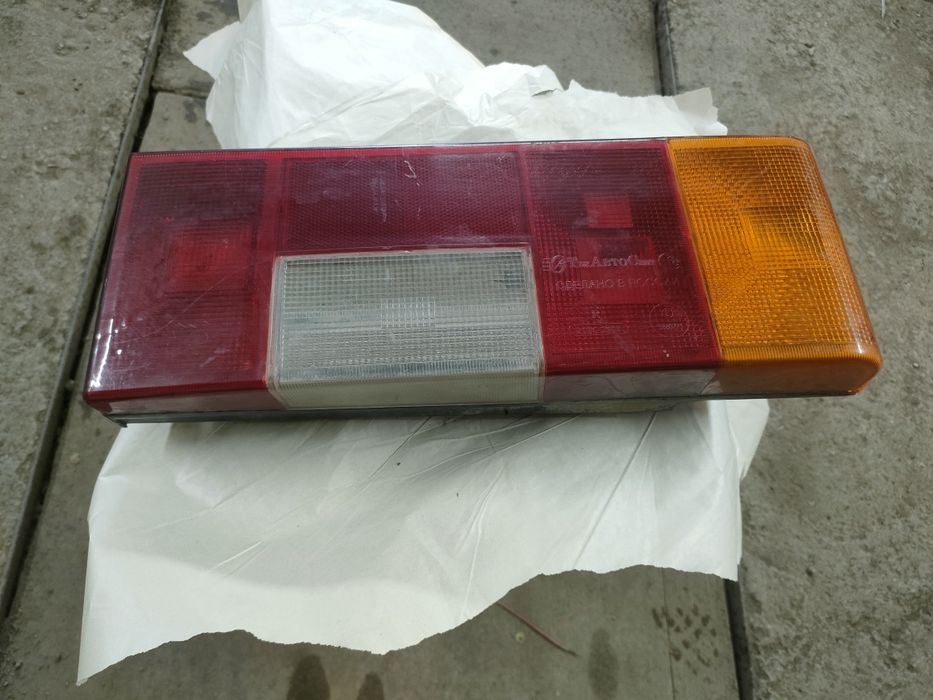 Продам фару заднюю правую сторону на ваз 21099