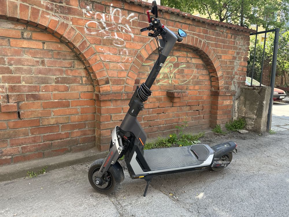 Segway super scooter GT1