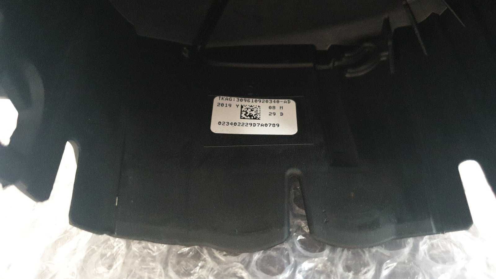 2019-Skoda Octavia Fabia Superb Kodiaq Шкода 19- капак волан Airbag