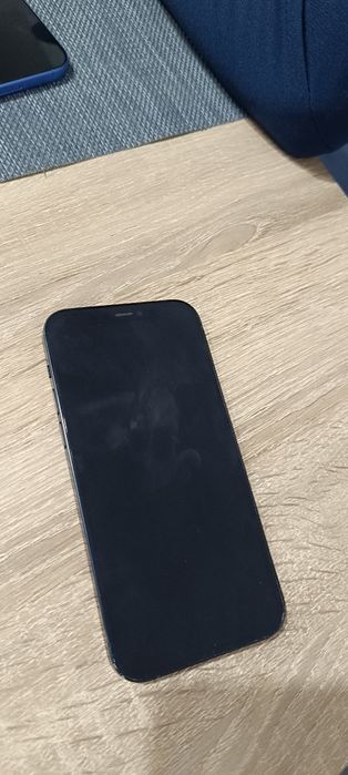 IPhone 12 много нов