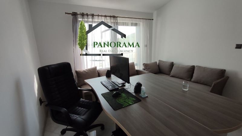 Продава се Тристаен апартамент в Шумен, Дивдядово - 130 кв.м за 942 €/кв.м - Снимка #3