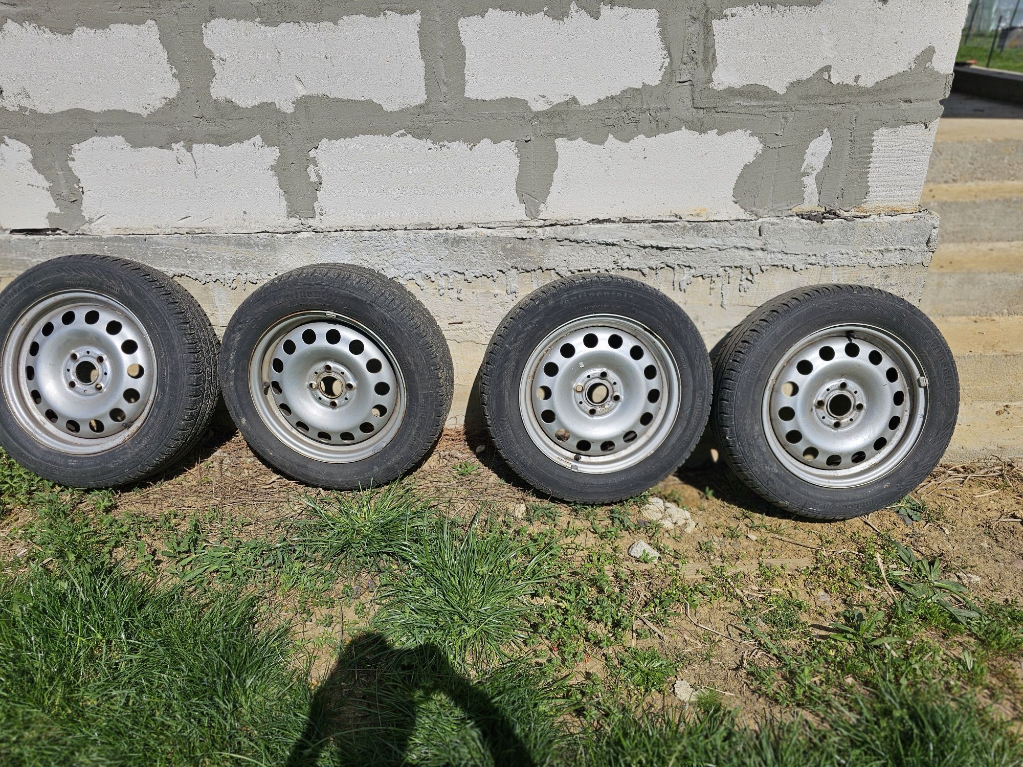 Cauciucuri vară 175/65 R15 Continental