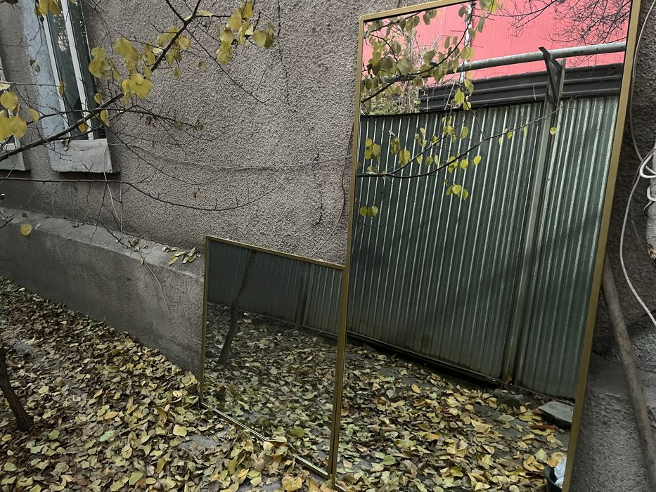 Продам два зеркала для дома в отличном состоянии