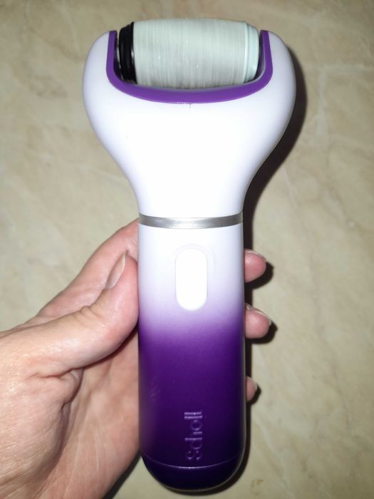 Pilă electrică călcâie Scholl 2in1