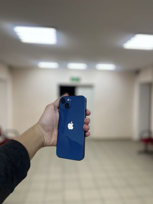 Продаю iphone 13