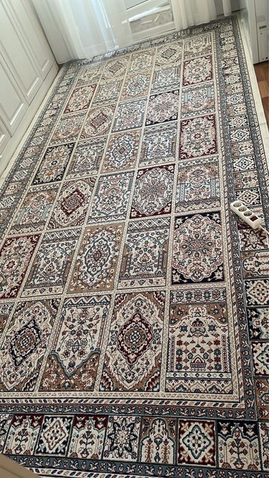 Ковер в идеальном состоянии