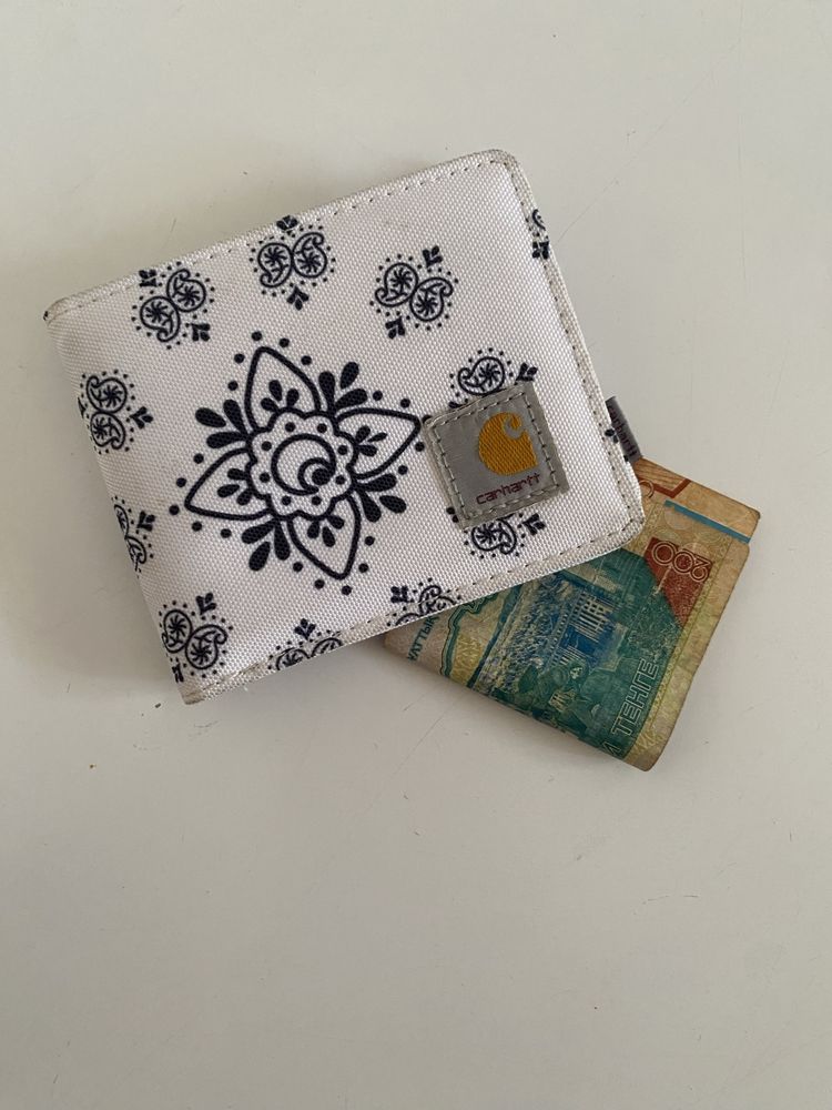 Кошелёк,carhartt