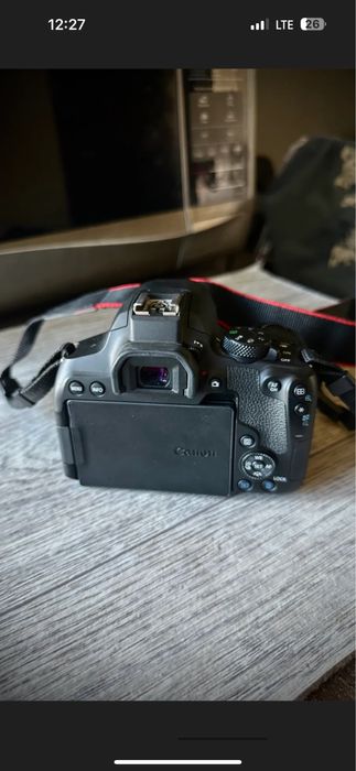 Фотоаппарат Canon 850D