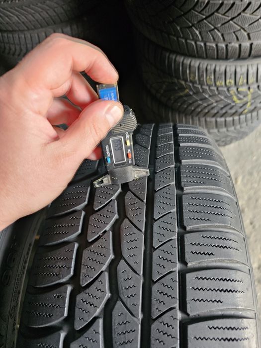 2 anvelope iarna  215 60 17 Continental 6.4mm 2018