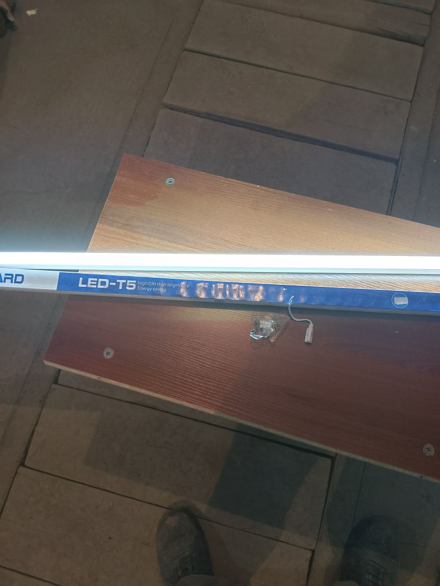 Продам лампы LED длина 1,2 метра