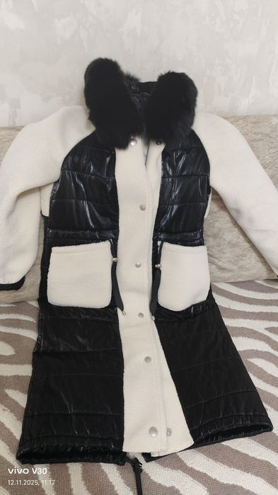Пальто зимнее с натуральным воротником