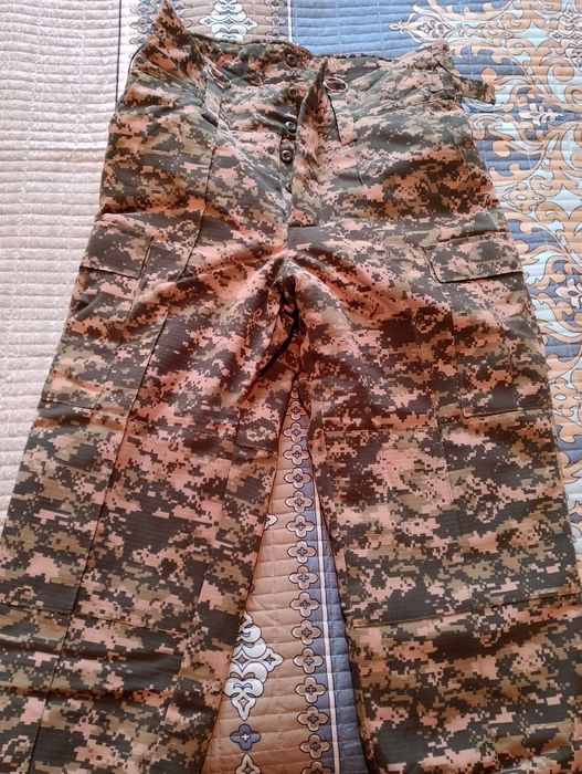 Продам  новую зимнюю форму в целофане