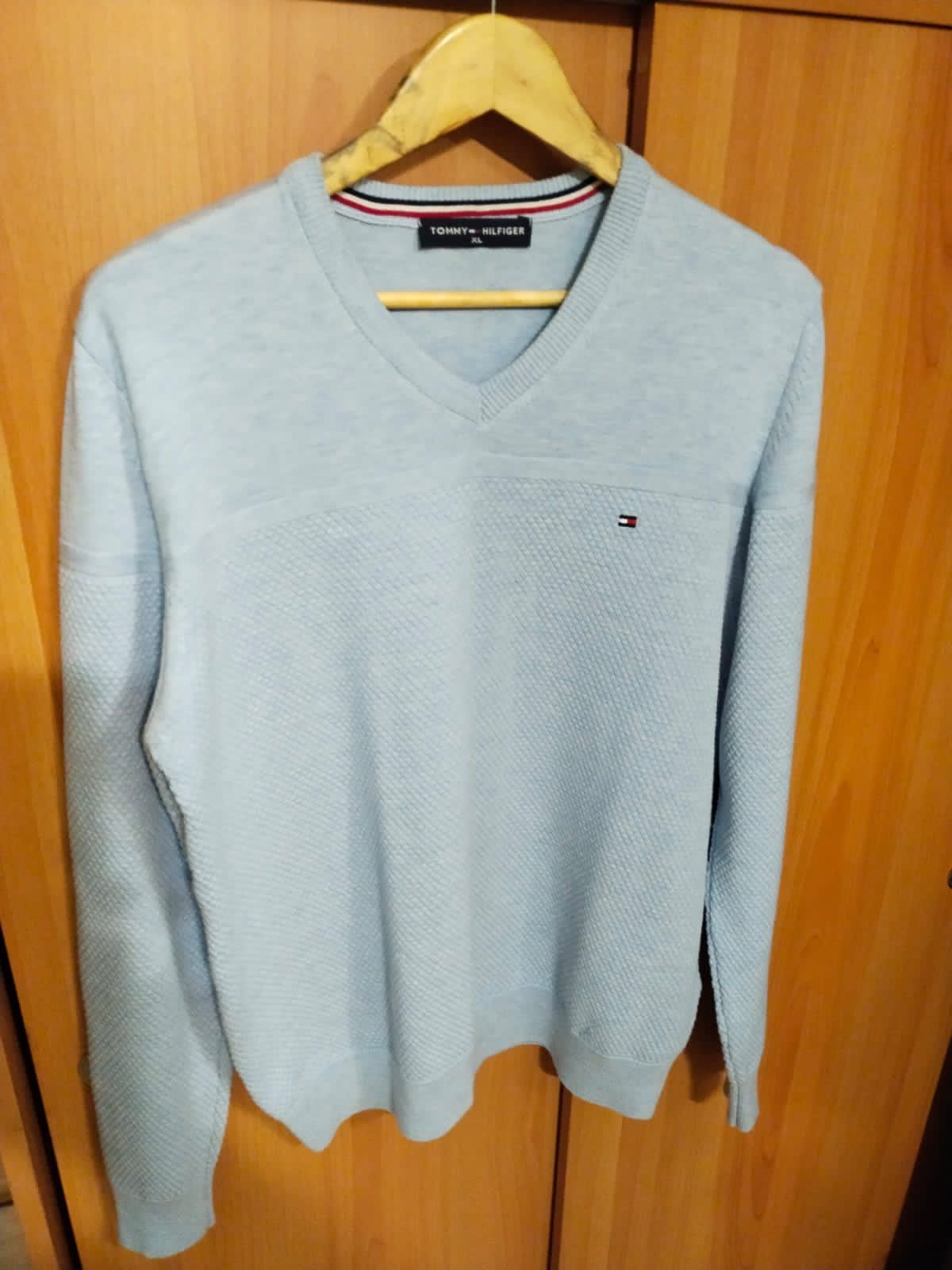 Продается пуловер мужская Tommy Hilfiger