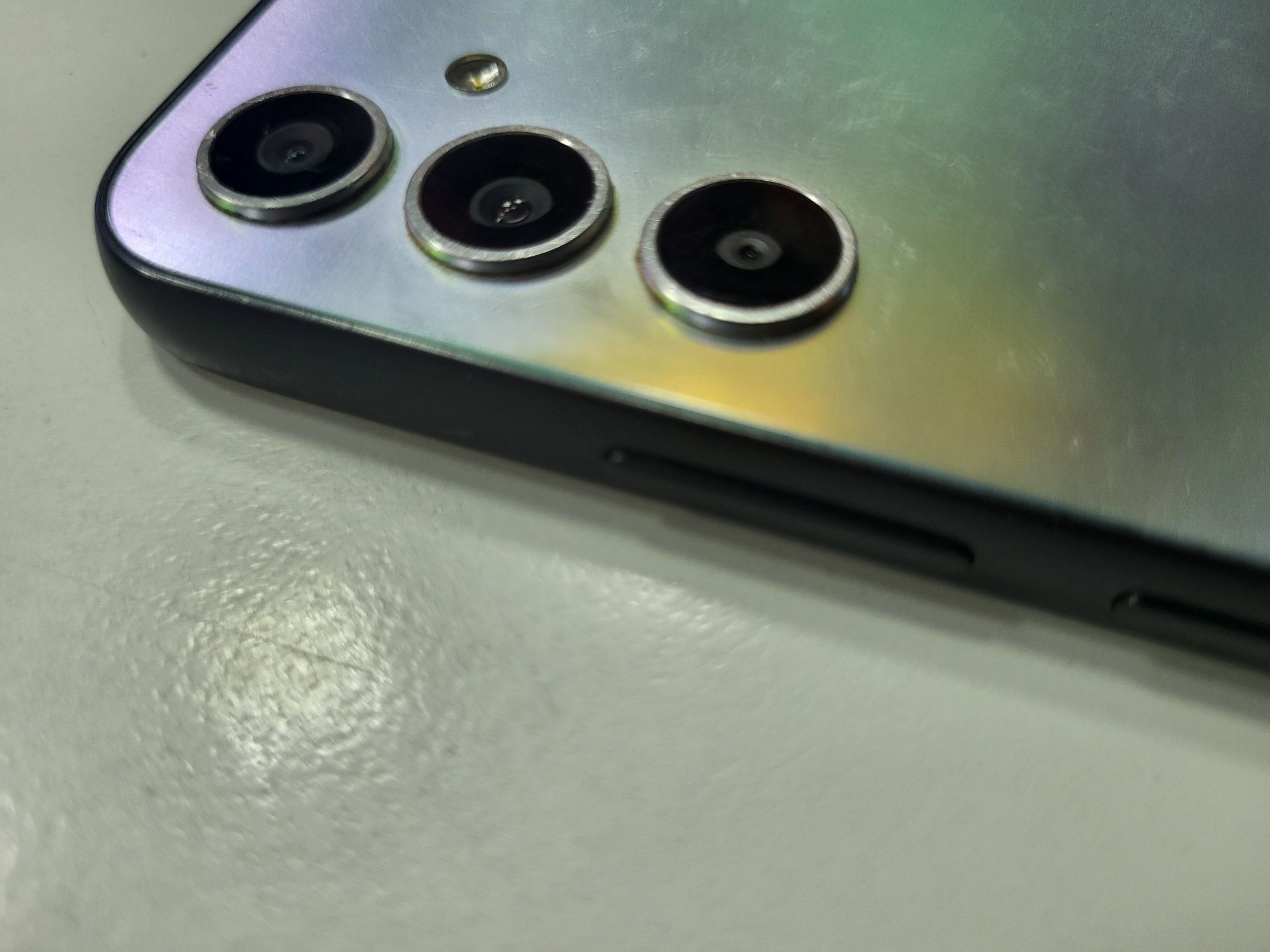 Samsung A34 nu impecabil nici Nou