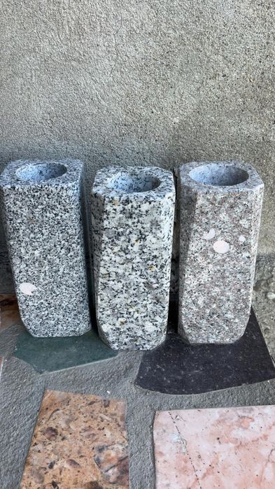 Vaze de granit ,