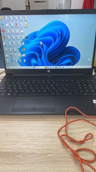 Ноутбук Hp  1 terabyte
