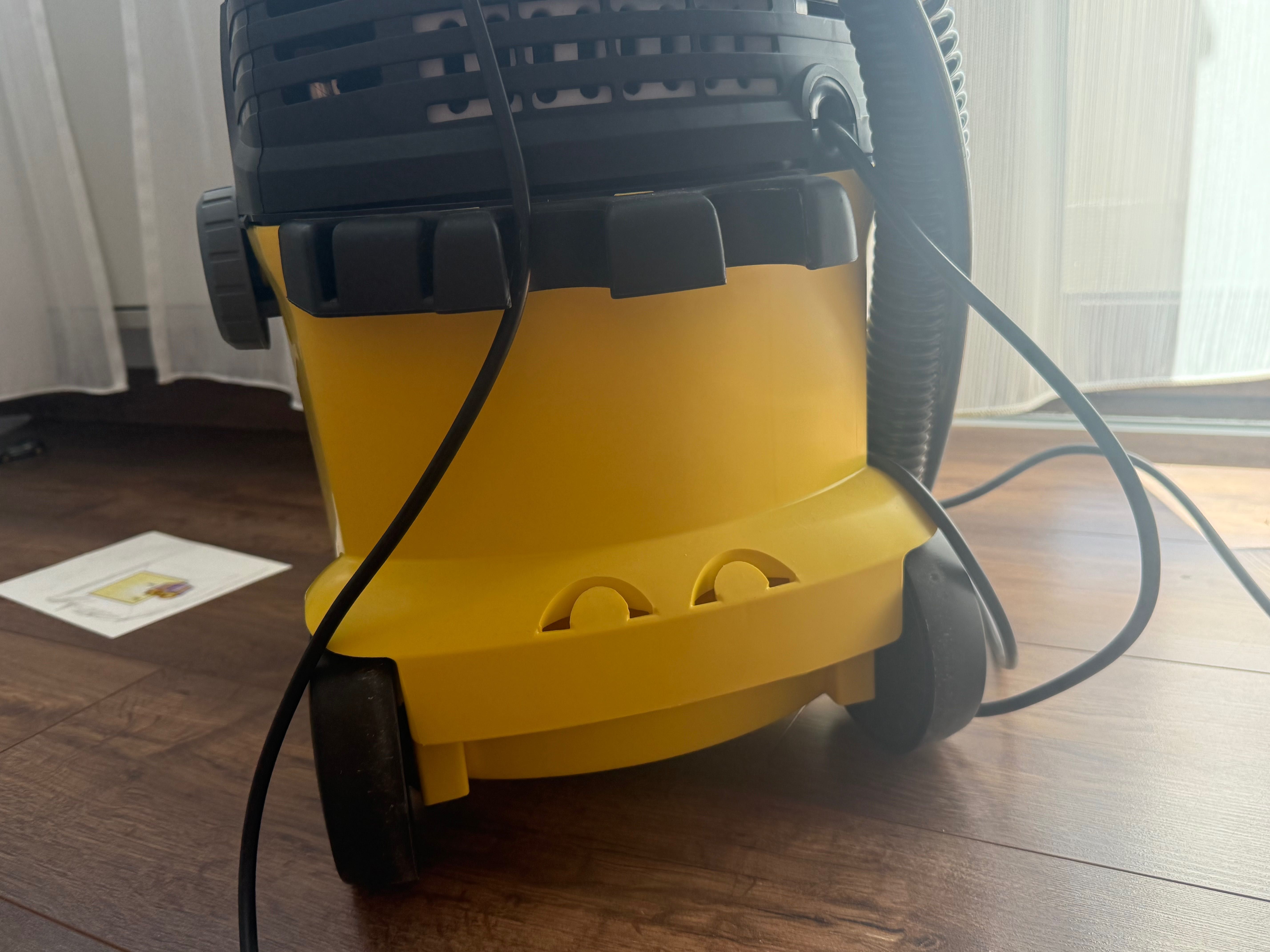 Перяща прахосмукачка на Karcher 5.100