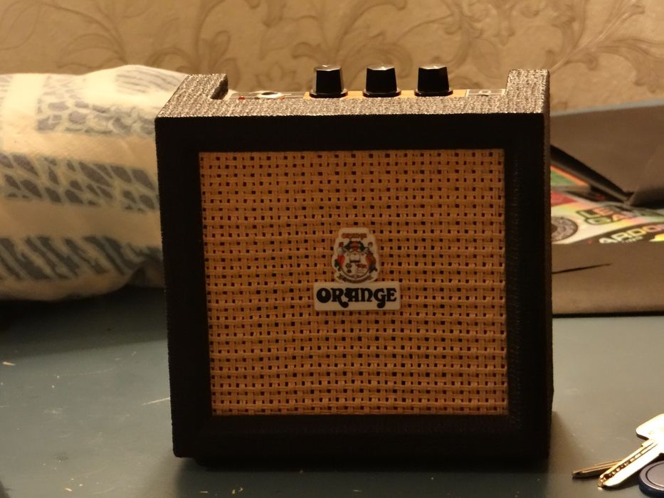 Комбоусилитель с встроенным тюнером