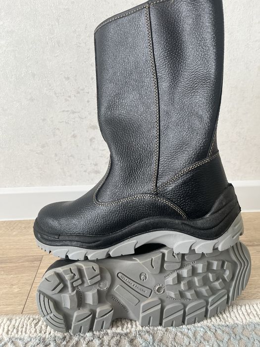 Жазғы 44 ші размерлі етік. 41 жазғы етік болса ауыстырам