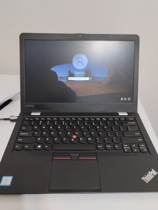 Lenovo think pad gen3 Intel core i3