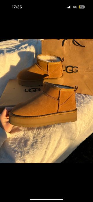 Cizme Ugg clasic mini