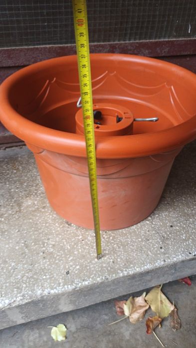 Suport de brad ghiveci