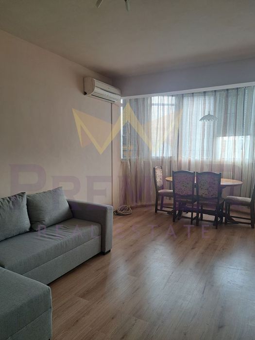 Дава се под наем Двустаен апартамент в Варна, Цветен квартал - 60 кв.м за 408 € - Снимка #2