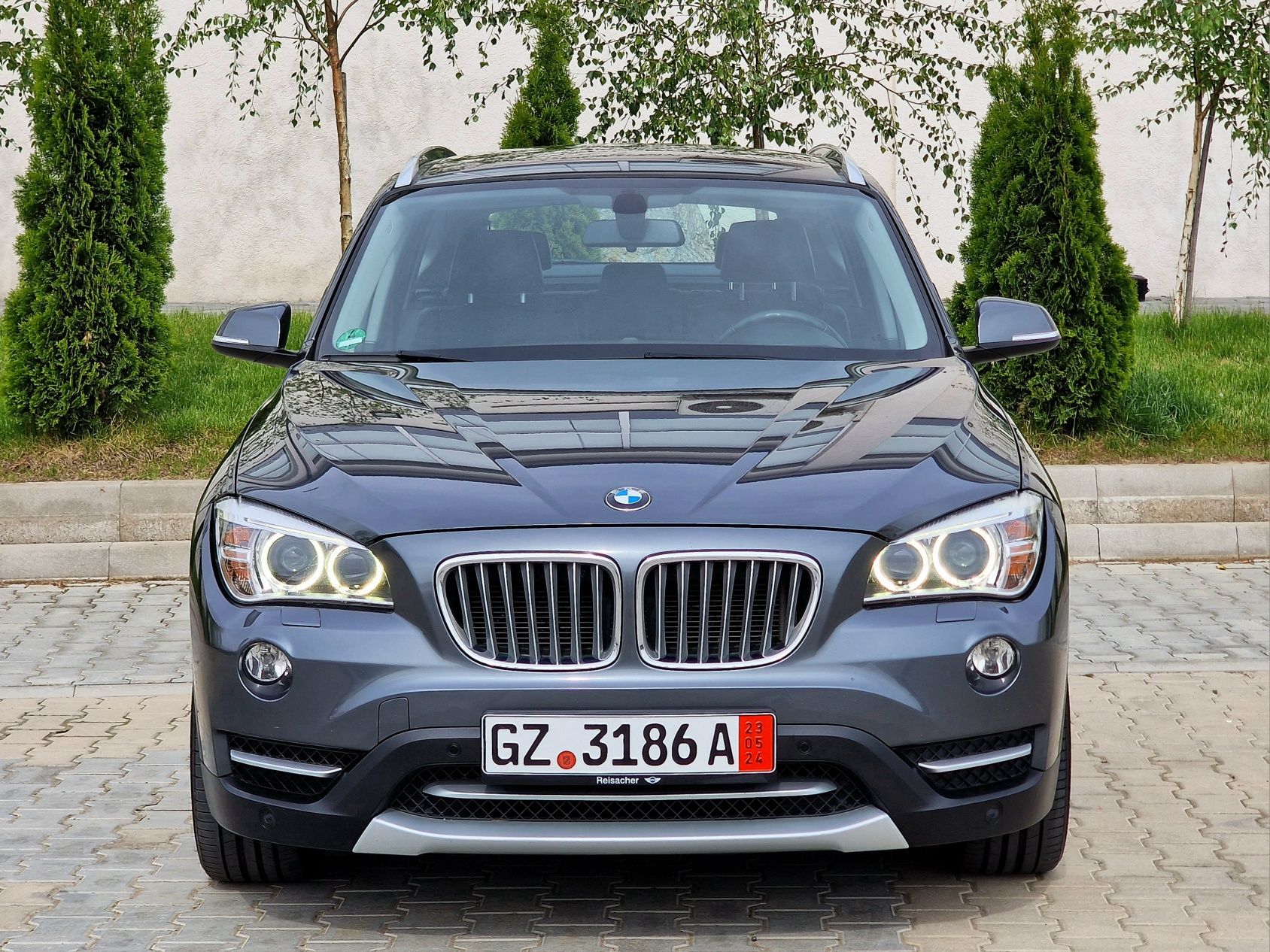 BMW X1-XDrive[4X4]=AUTOMAT= X-Line/Navi/Bi-Xenon/KeyLess-Entry/GO