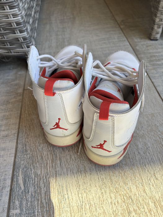 Adidasi Air Jordan, stare foarte buna