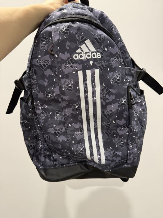 Продам рюкзак adidas