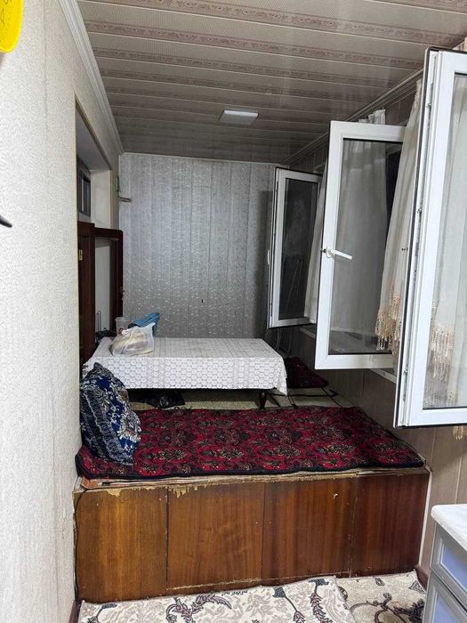 3 xonali kvartira sotiladi