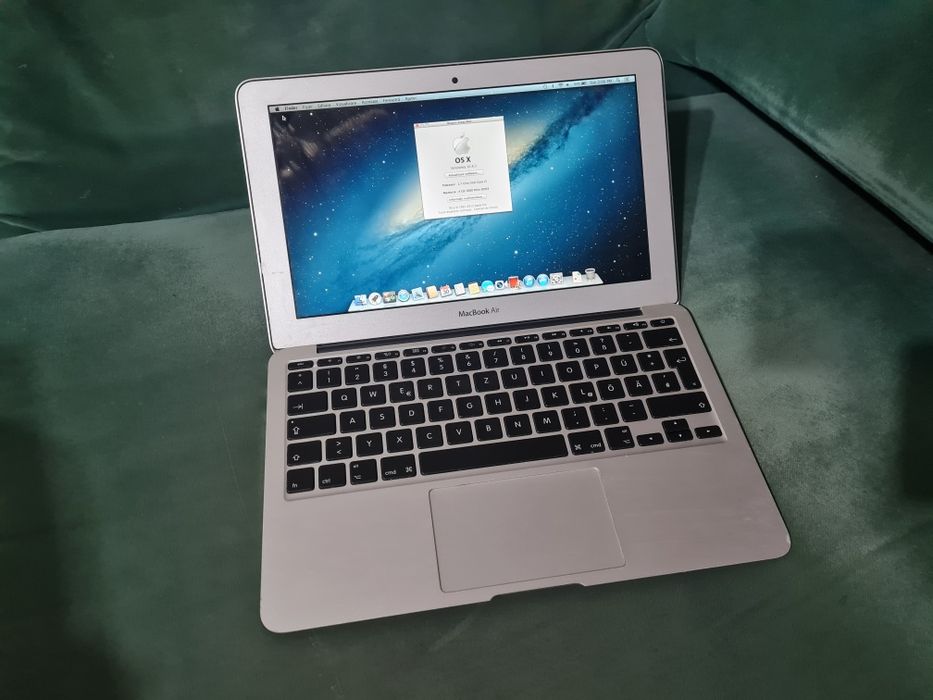 Apple MacBook Air 11" + Magic Mouse Cadou