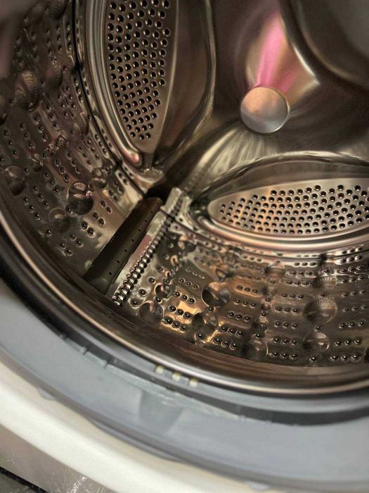 Стиральная машина LG 6 КГ Срочно продаю