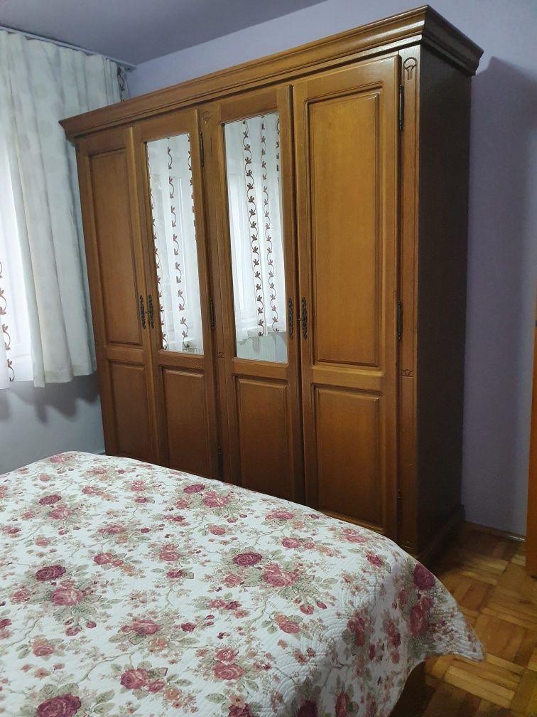 Vând apartament 2 camere Micro 16