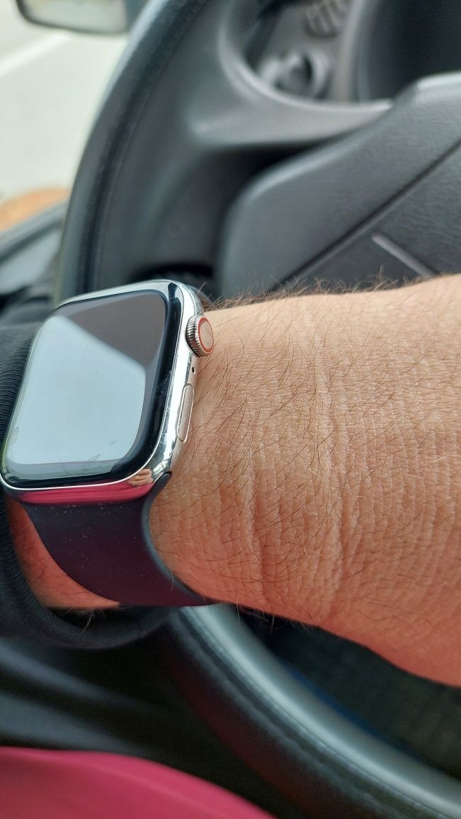 Apple watch seria 7 cu telefon safir