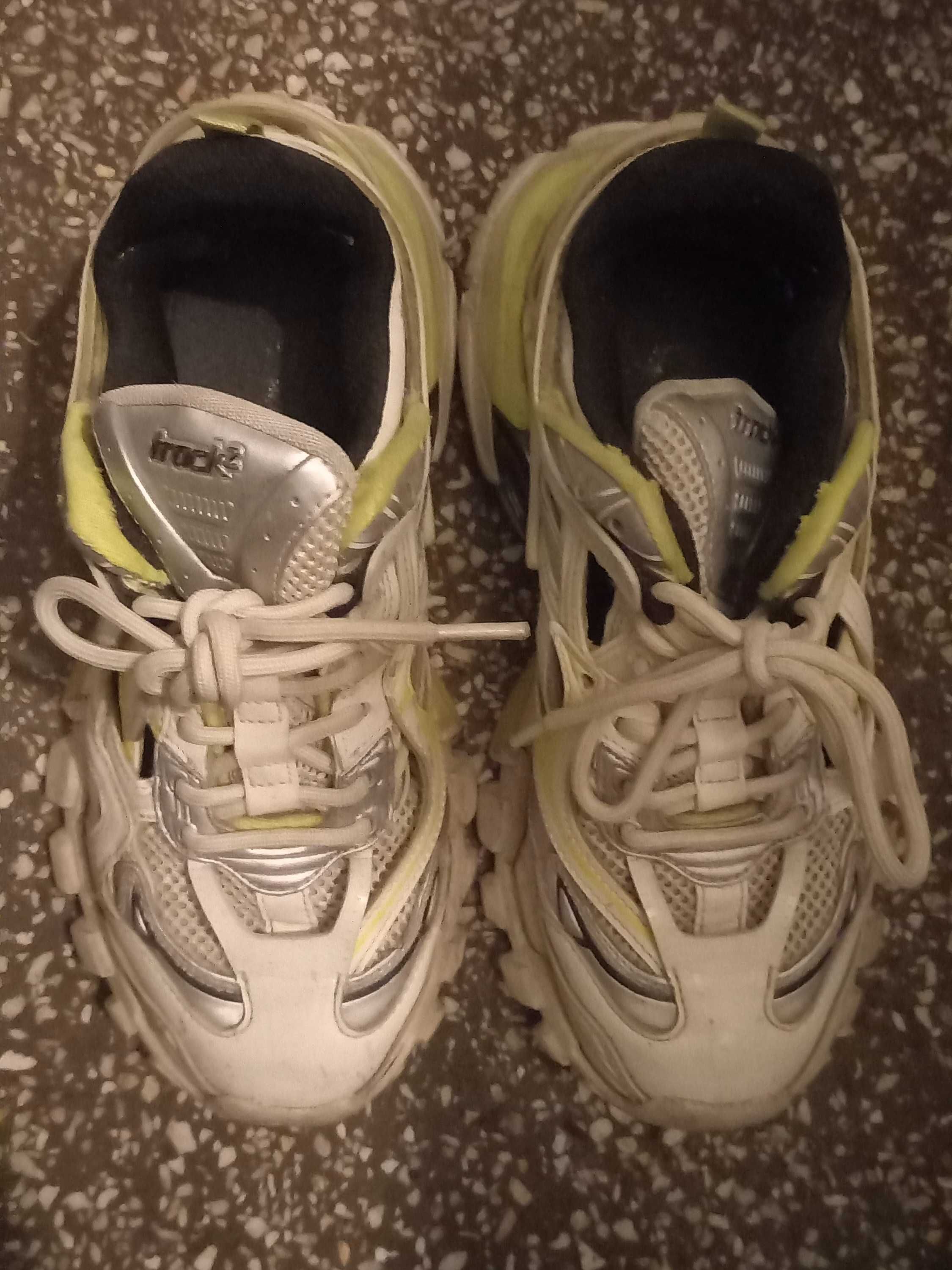 Оригинални Balenciaga track2 39