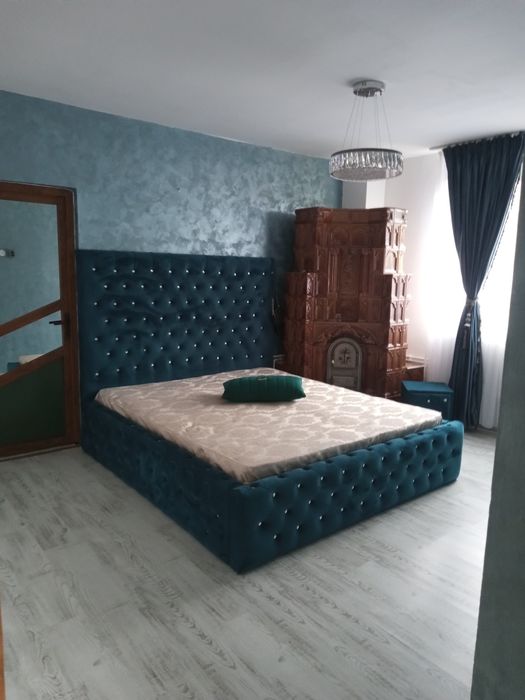 Casa vila la strada sos DN1