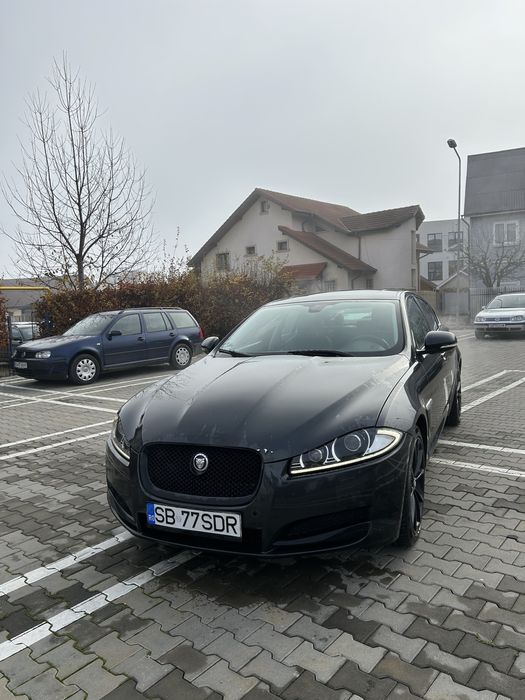 Jaguar XF 3.0 V6 Diesel – Black Pack – Trapa – 241 CP – 2012