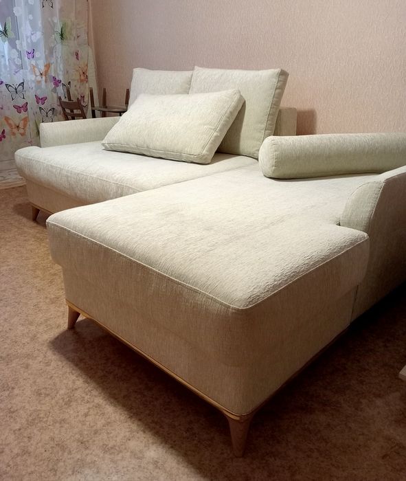 Диван угловой с метровым сиденьем