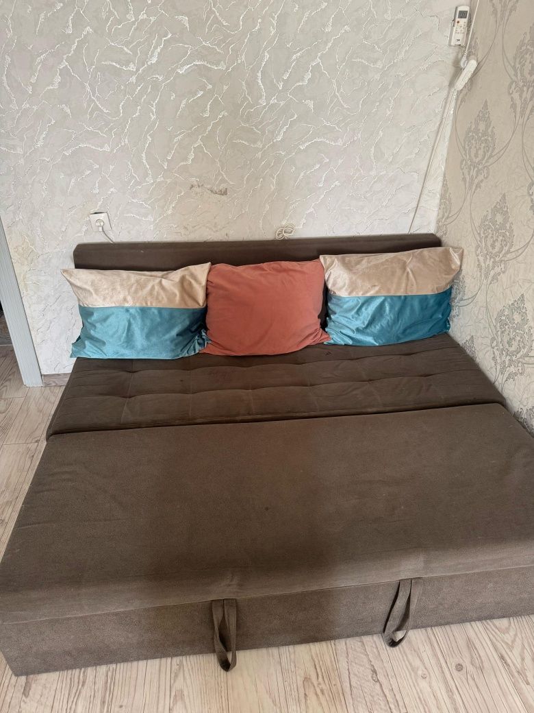 Диван сатылады 35 000