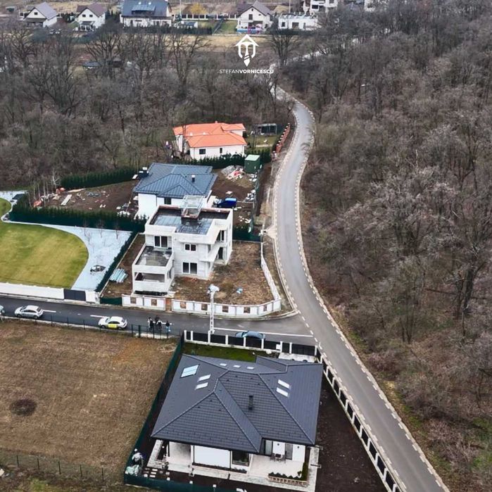 Casa individuala de vanzare - La rosu | 167 mp | 4 Camere