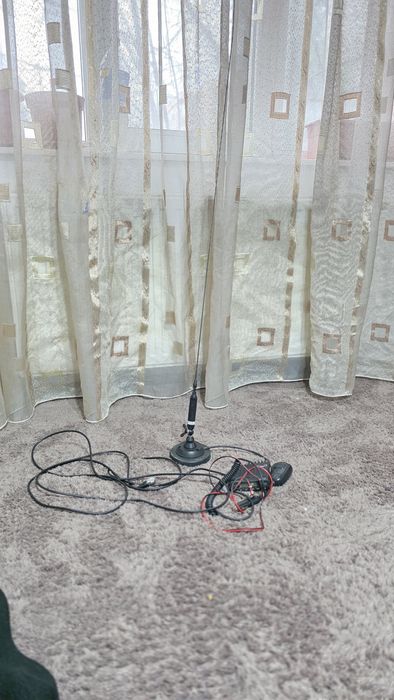 Statie auto Albrecht 6110 și antena Sirio