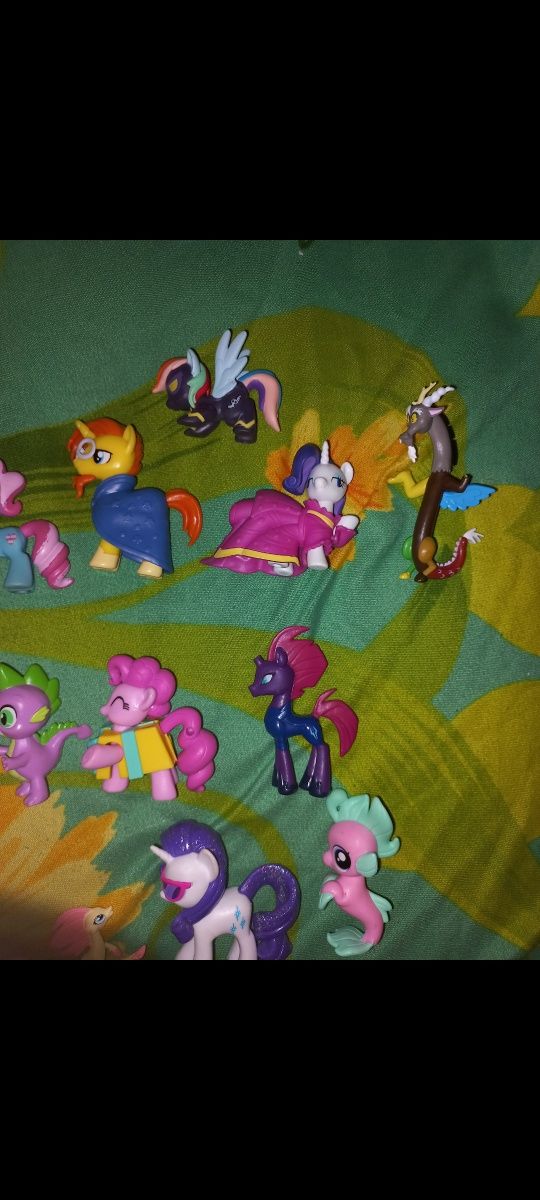 Lot figurine pony