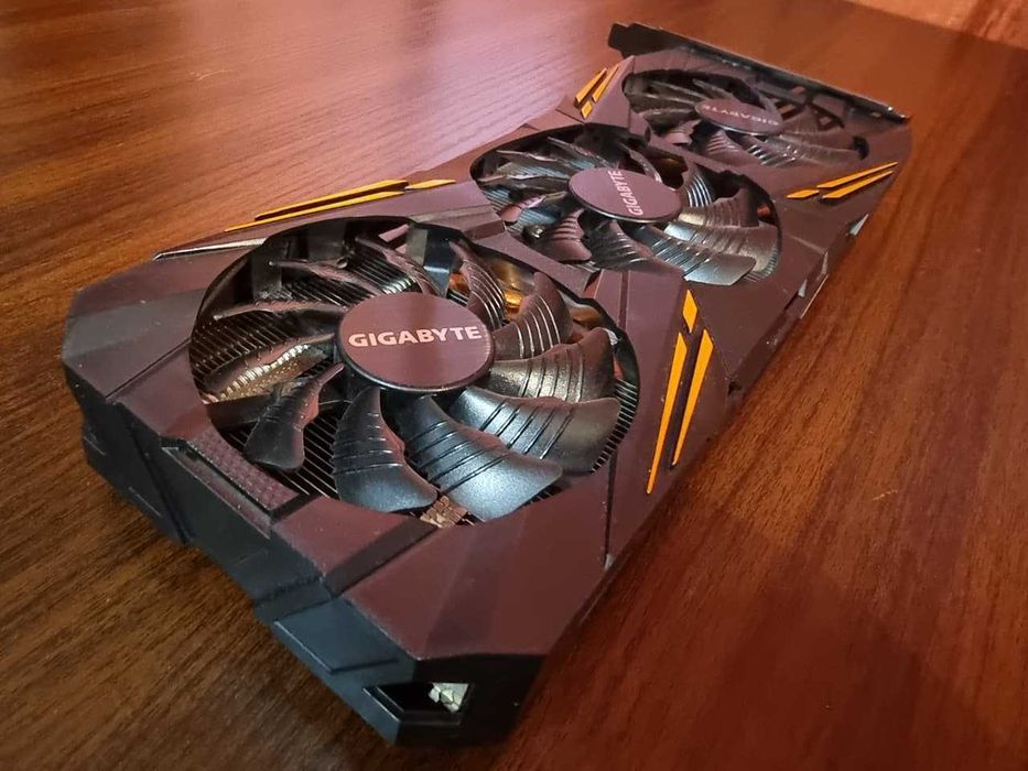GIGABYTE GTX-1070Ti / 3 FAN/ 8Gb/ 256bit/ GDDR5/Идеальное состояние.